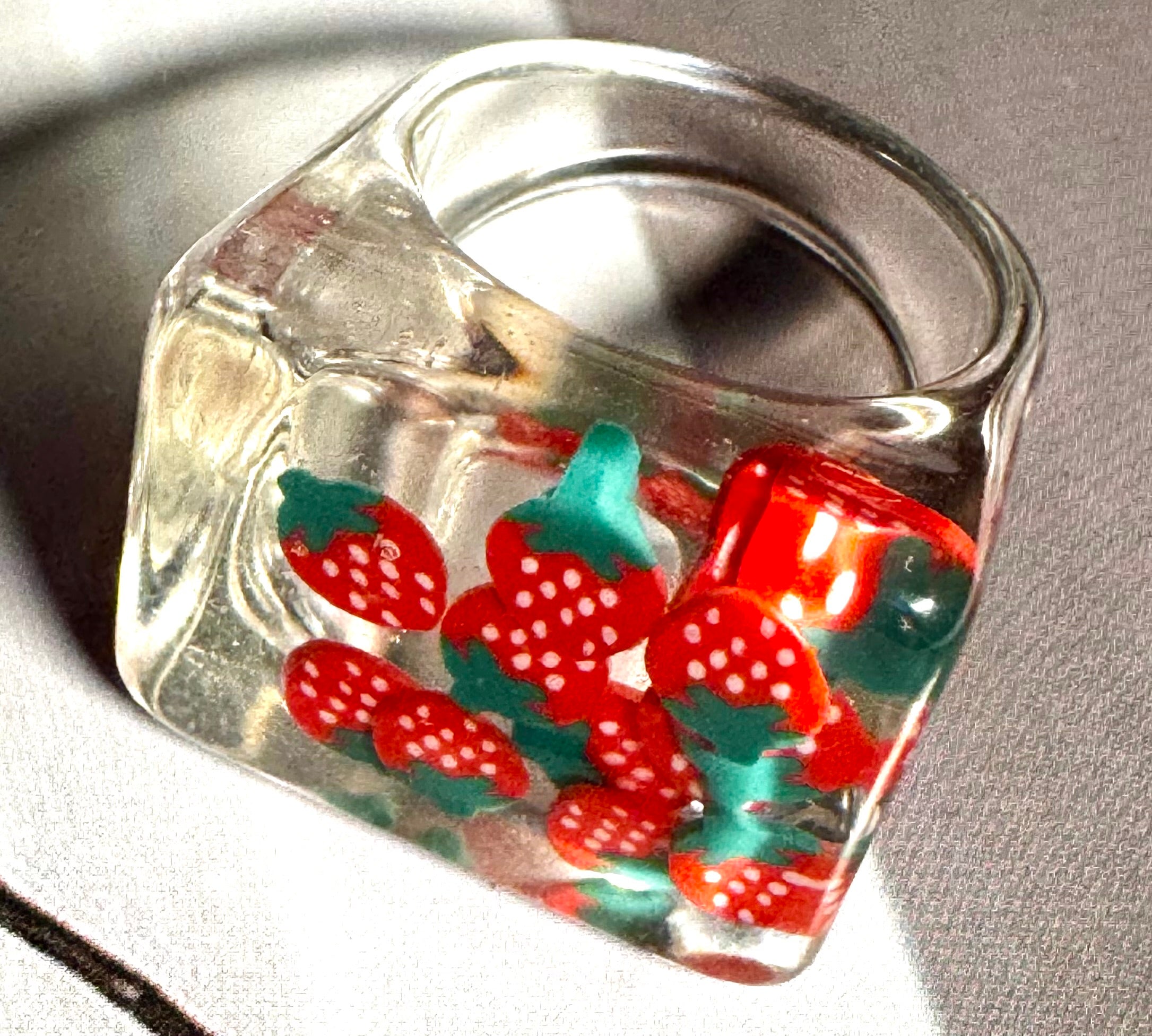 Chunky Strawberry Acrylic Resin Costume Ring Size 1.7cm/17.7mm
